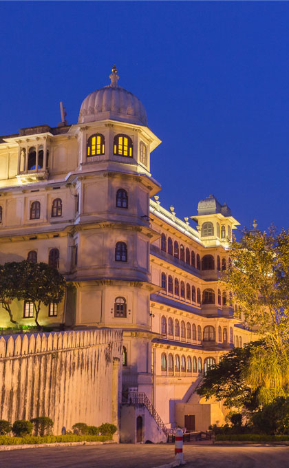 Udaipur Tours and Taxi